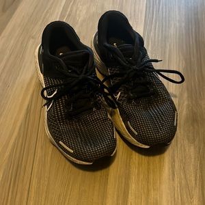 Nike Zoom sneakers in black